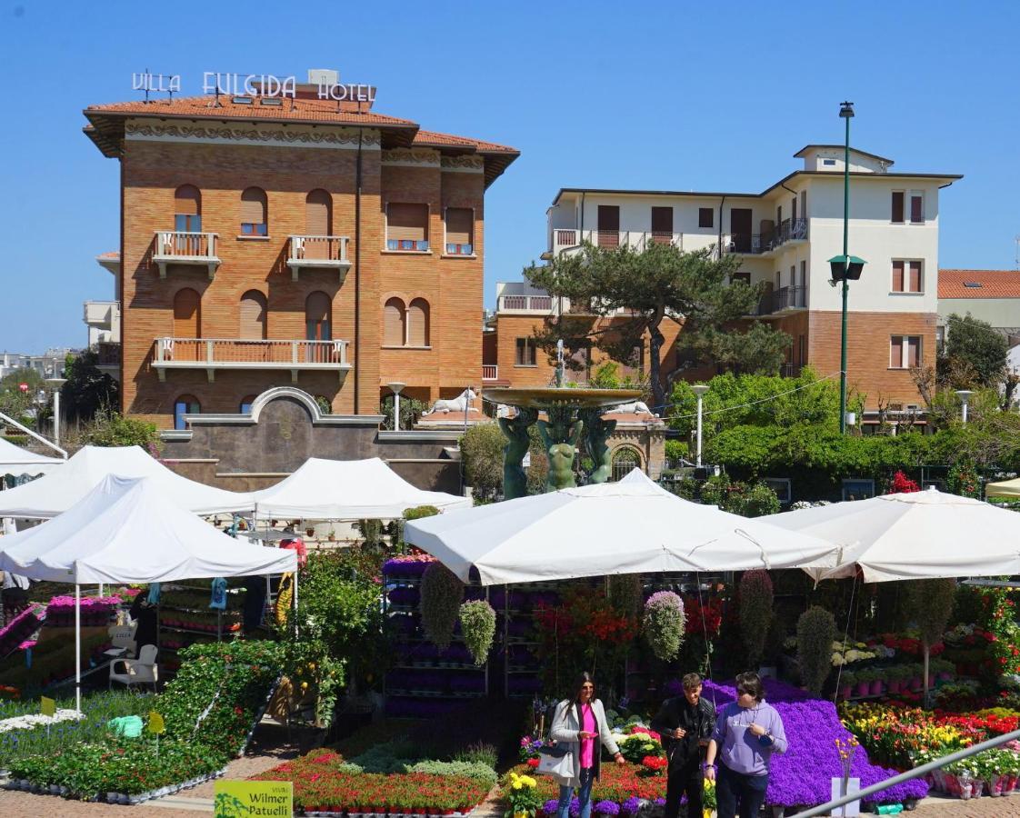 Hotel Villa Fulgida Cattolica Exterior foto